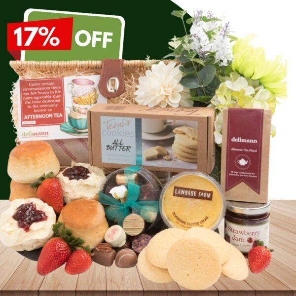 17% discount on Cookies & Cream Tea Special. A cream tea with assorted chocolates and shortbread.